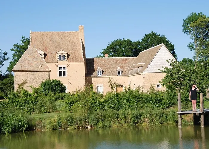 Manoir De Buis * Saint-Celerin