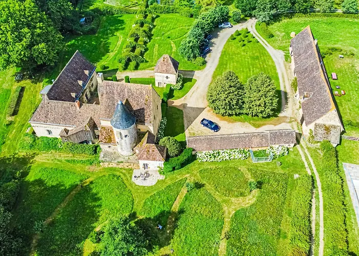 Manoir De Buis * Saint-Celerin