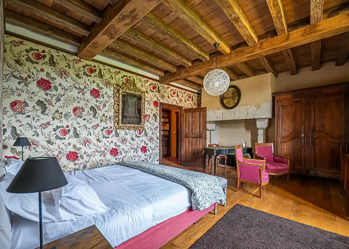 Manoir De Buis * Saint-Celerin